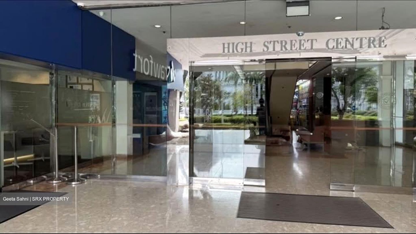 High Street Centre (D6), Retail #589166381